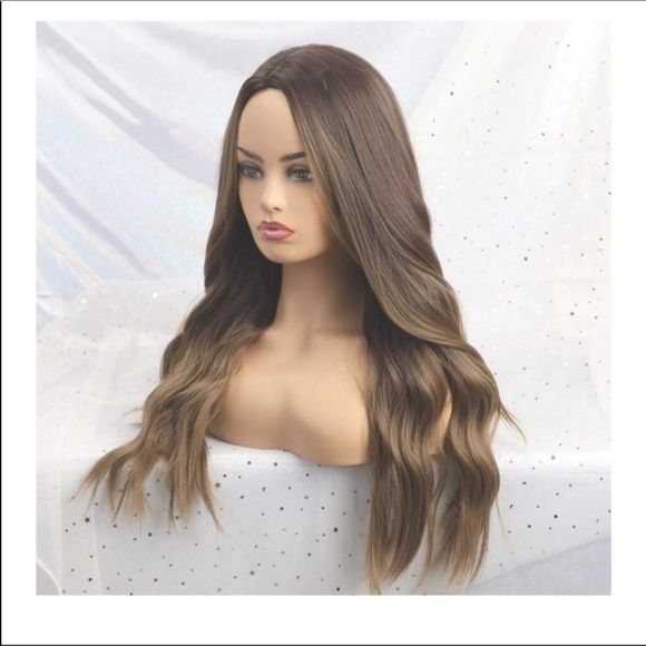 🆕️ Wavy Middle Part Heat Resistant Wig - Picture 5 of 7